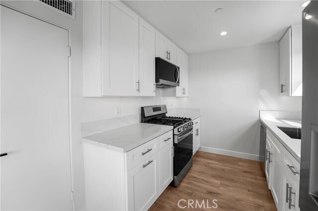 Building Photo - 243 Avenida Montalvo