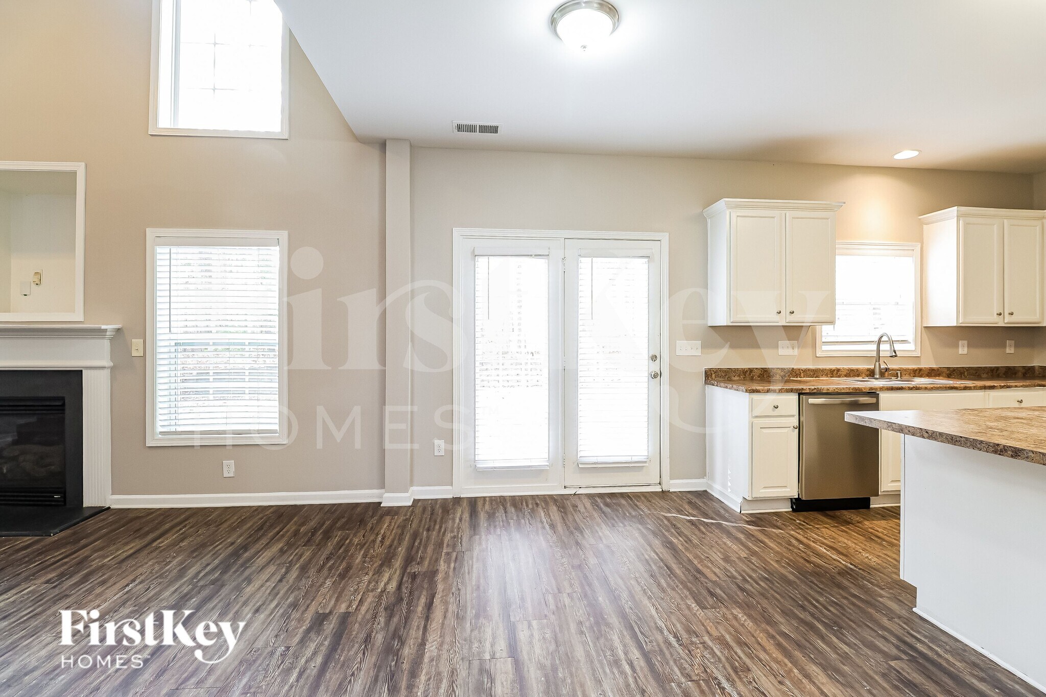 Building Photo - 9827 Jeanette Cir