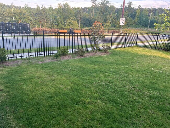 Building Photo - 3081 Zebroid Way