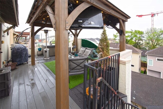 Building Photo - 1141 W 23rd St