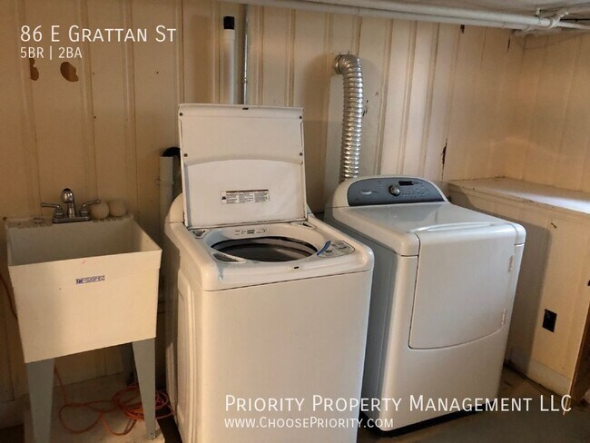 Building Photo - 86 E Grattan St