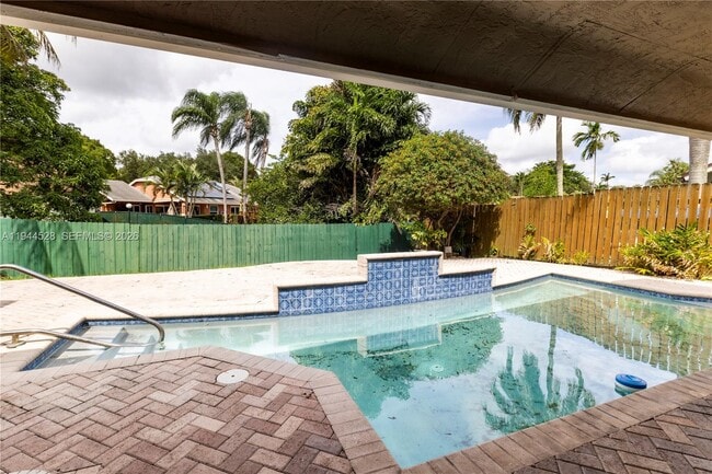 Building Photo - 8775 SW 57th St