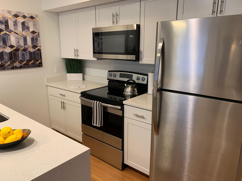 Renovated Kitchens - 38 Park Apartments