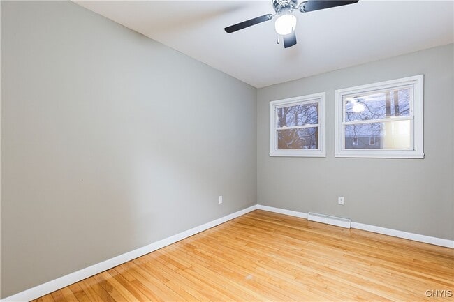 Building Photo - 4 1st St