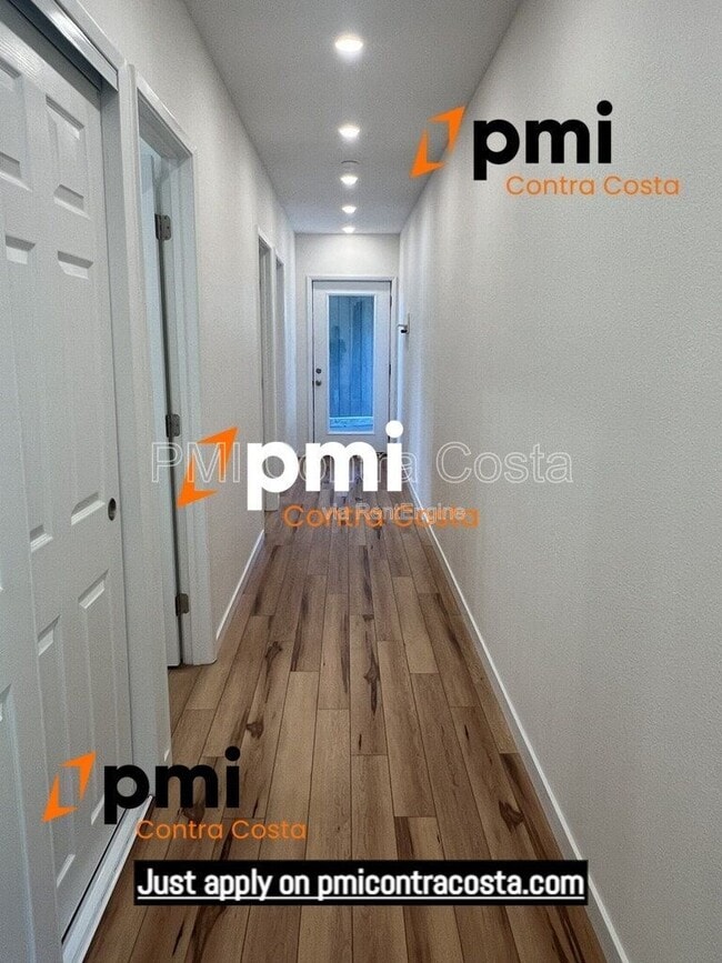 Building Photo - 1173 Las Juntas Way