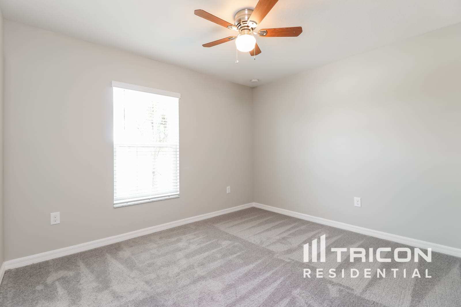 Building Photo - 1732 Broad Winged Hawk Dr