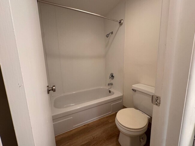 Building Photo - DESIRABLE MILLWOOD NEIGHBORHOOD ON TREE LINED STREET