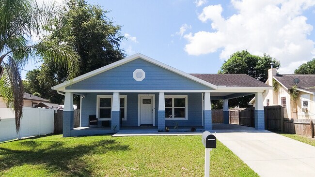 Building Photo - 1313 E Cayuga St