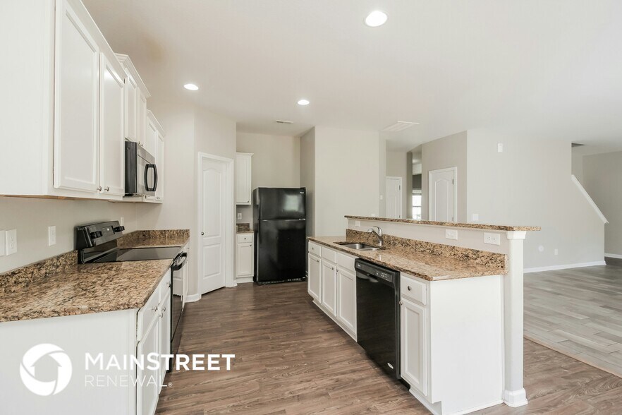 Building Photo - 8427 Paw Valley Ln