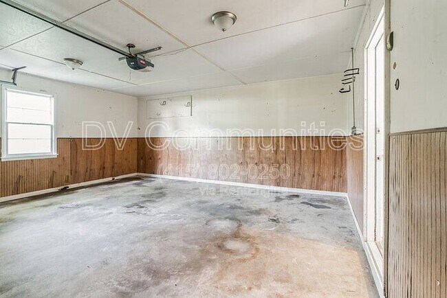 Building Photo - 4780 Bell Cir SE