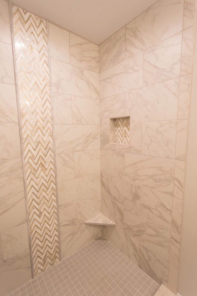 Building Photo - 952 Auckland Ave