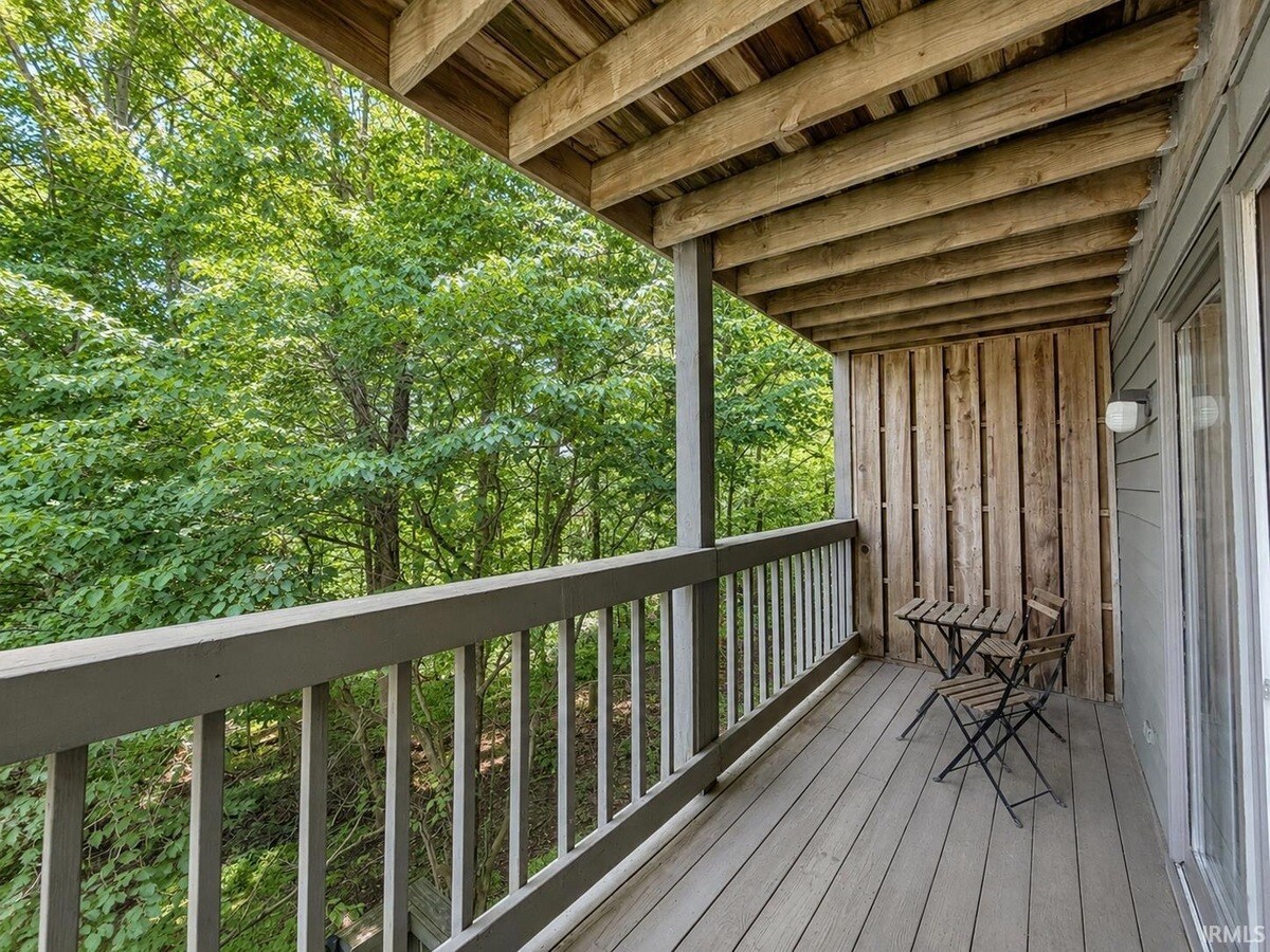 Building Photo - 9305 S Pointe Retreat Dr