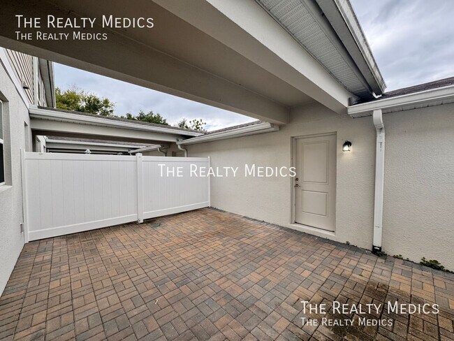 Building Photo - 1375 Painted Bunting Ave