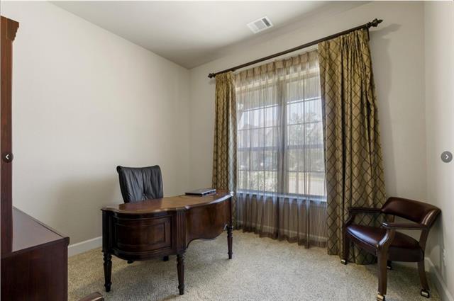 Building Photo - 7940 Southfork Bend