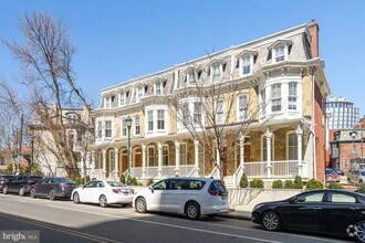 Building Photo - 4058 1/2-3439 Lancaster Ave