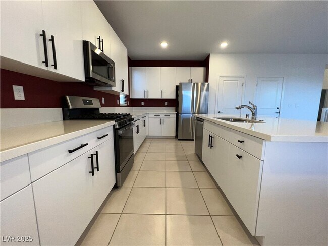 Building Photo - 612 Emerson Creek Ct