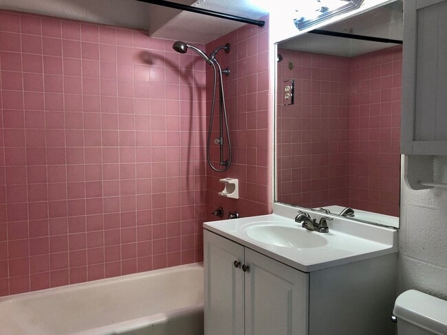 Building Photo - Pet Friendly Ala Wai Cove - 1BR/1BA/1PK