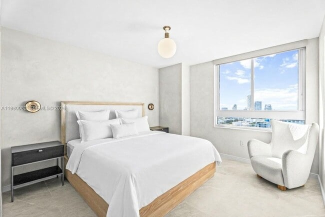 Building Photo - 1330 West Ave