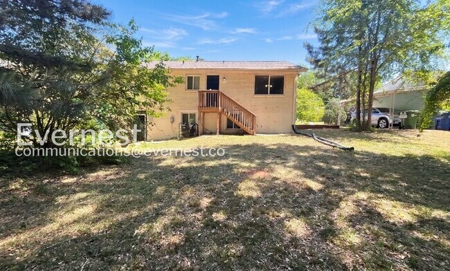 Building Photo - 1935 Lathrop St SE