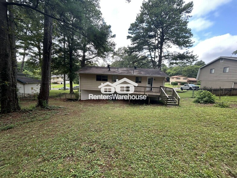 Building Photo - 2321 Stonewood Dr