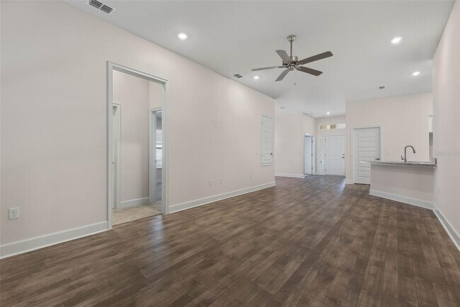 Building Photo - 14 Reston Pl