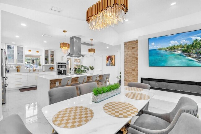 Building Photo - 252 Malibu Cir