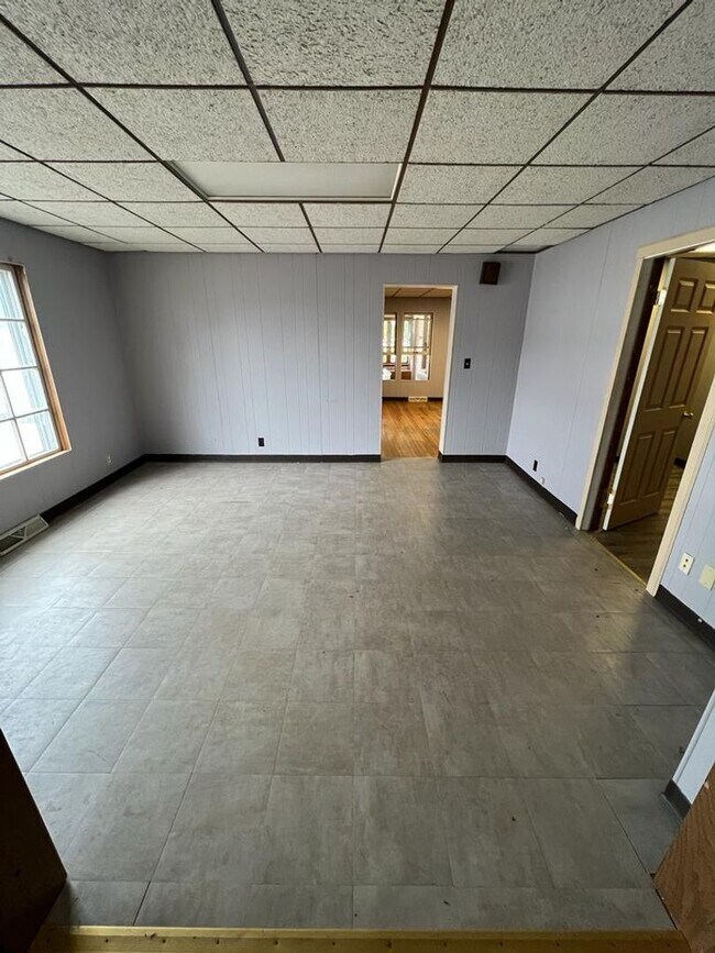 Building Photo - RE SOLUTIONS WI LLC