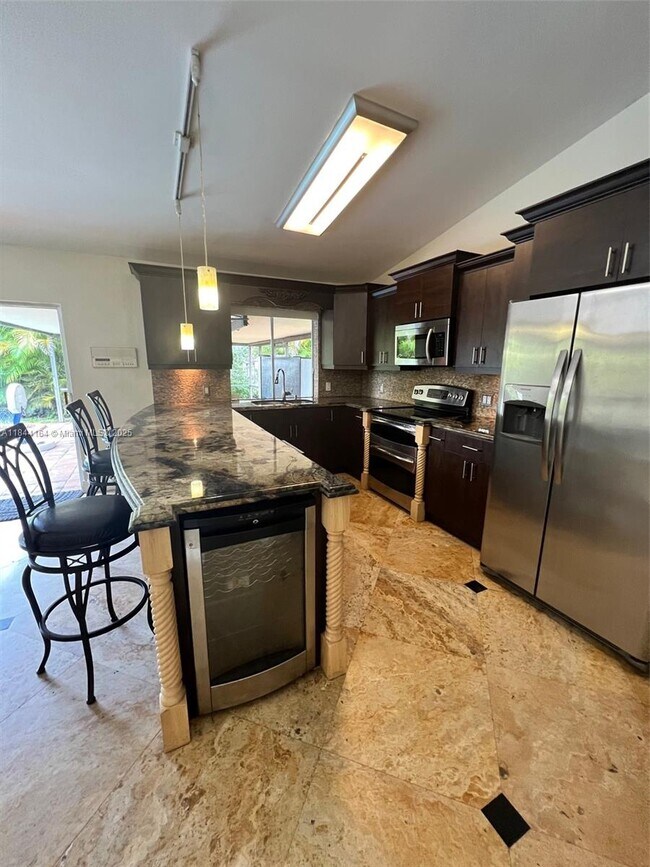 Building Photo - 10511 SW 145th Ct