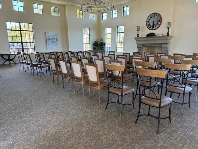 Building Photo - 124 Soliera St