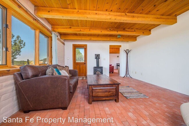 Building Photo - 4 br, 2 bath House - 5 Casa Del Oro Loop