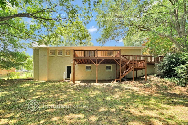 Building Photo - 2642 Hill Ln