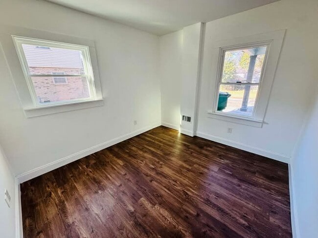 Building Photo - 1001 Archdale Dr