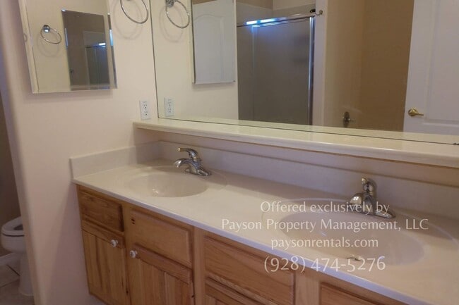 Building Photo - Beautiful Stone Creek Home w/ Park-like Backyard