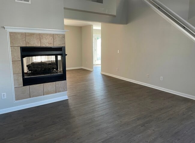 Building Photo - 153 Danesway Dr