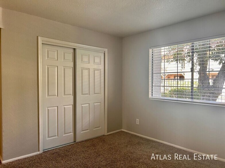 Building Photo - 15402 N 28th St