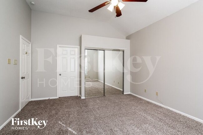 Building Photo - 30 Sylvan Forest Dr