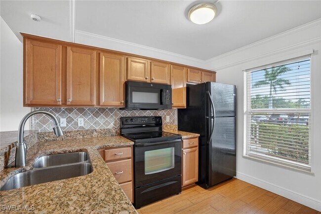 Building Photo - 1165 Mainsail Dr