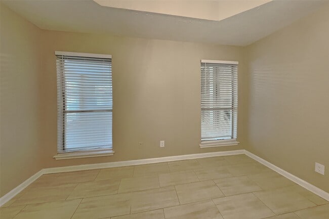 Building Photo - 16830 Needle Ridge Ct