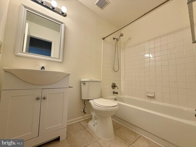 Building Photo - 10128 Reprise Dr