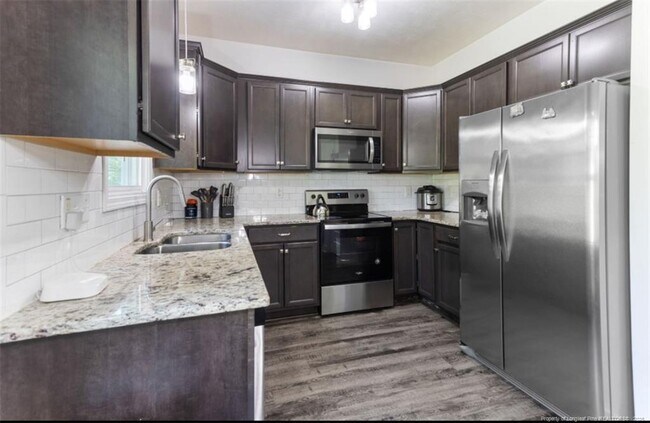 Building Photo - 349 Abbottswood Dr