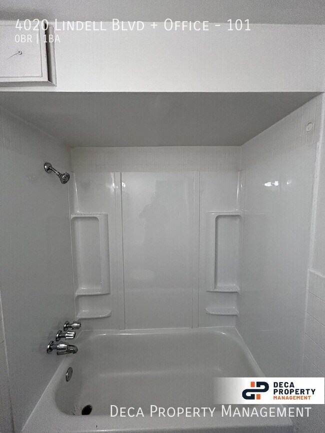 Building Photo - 4020 Lindell Blvd