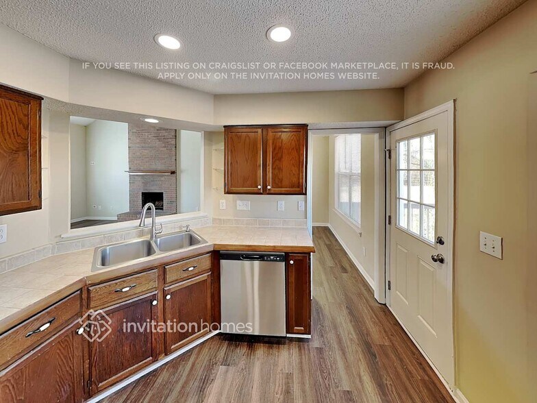 Building Photo - 1803 Golden Heights Ct