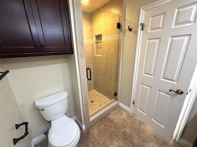 Building Photo - Beautiful home in the city of Orange.