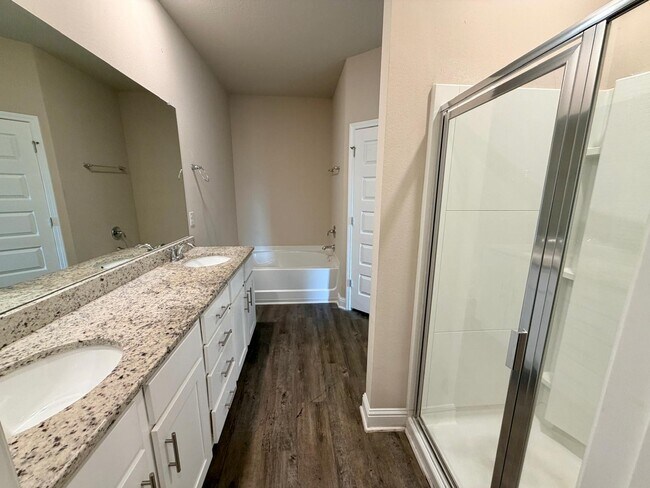 Building Photo - 31247 Palladian Wy