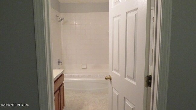 Building Photo - 1823 Sunchase Ct