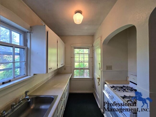 Building Photo - 1 bedroom in Billings MT 59101