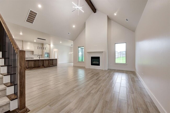 Building Photo - 4616 Maple Rdg Dr