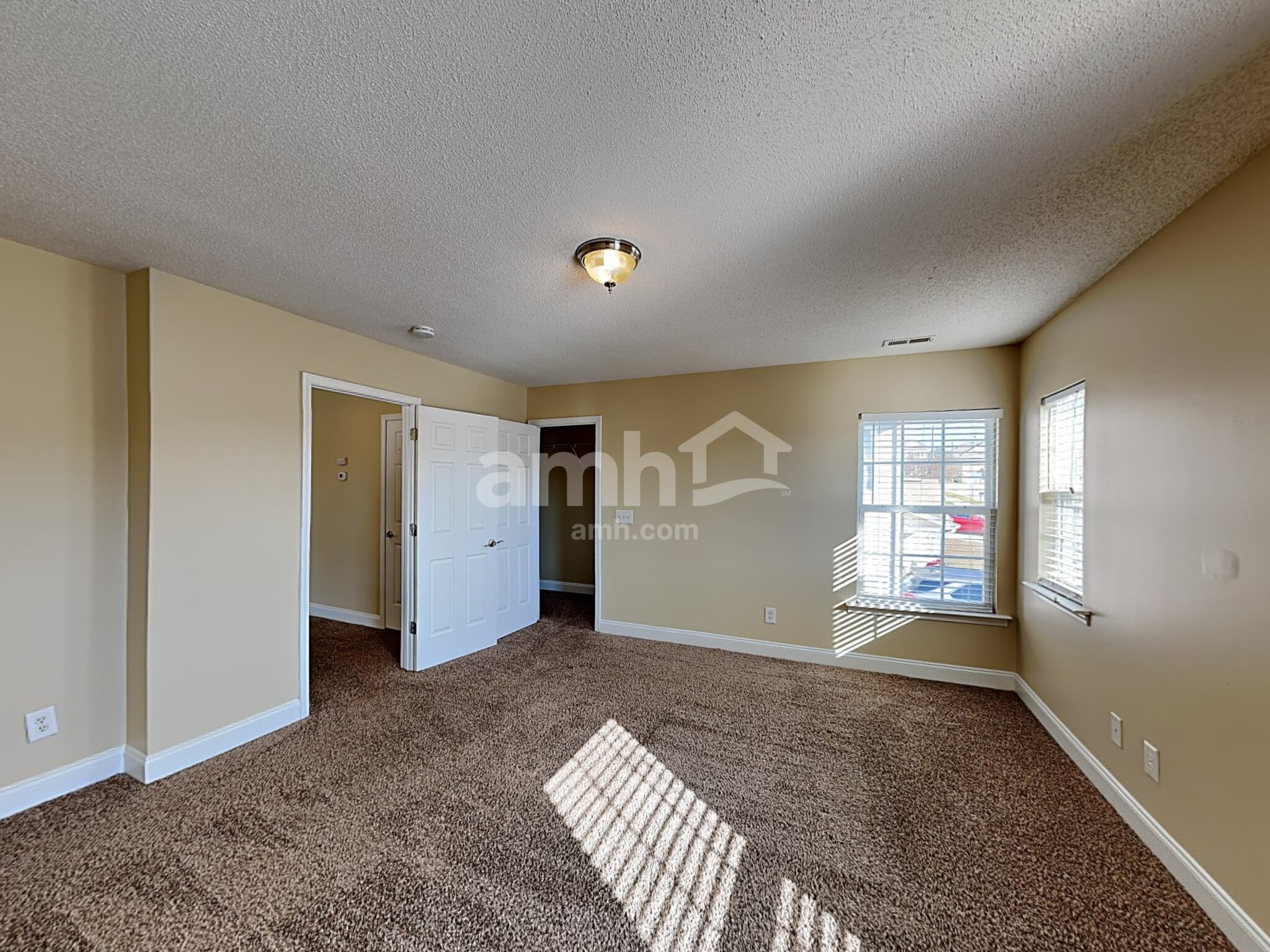 Building Photo - 6017 Namozine Ct