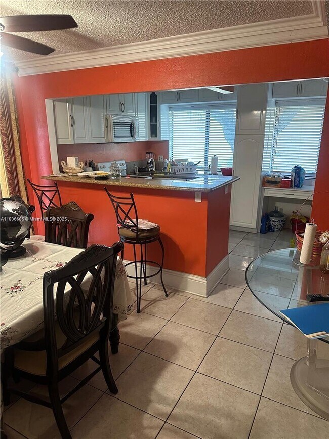 Building Photo - 430 NW 214th St