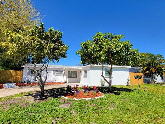 Building Photo - 5622 63rd Way N